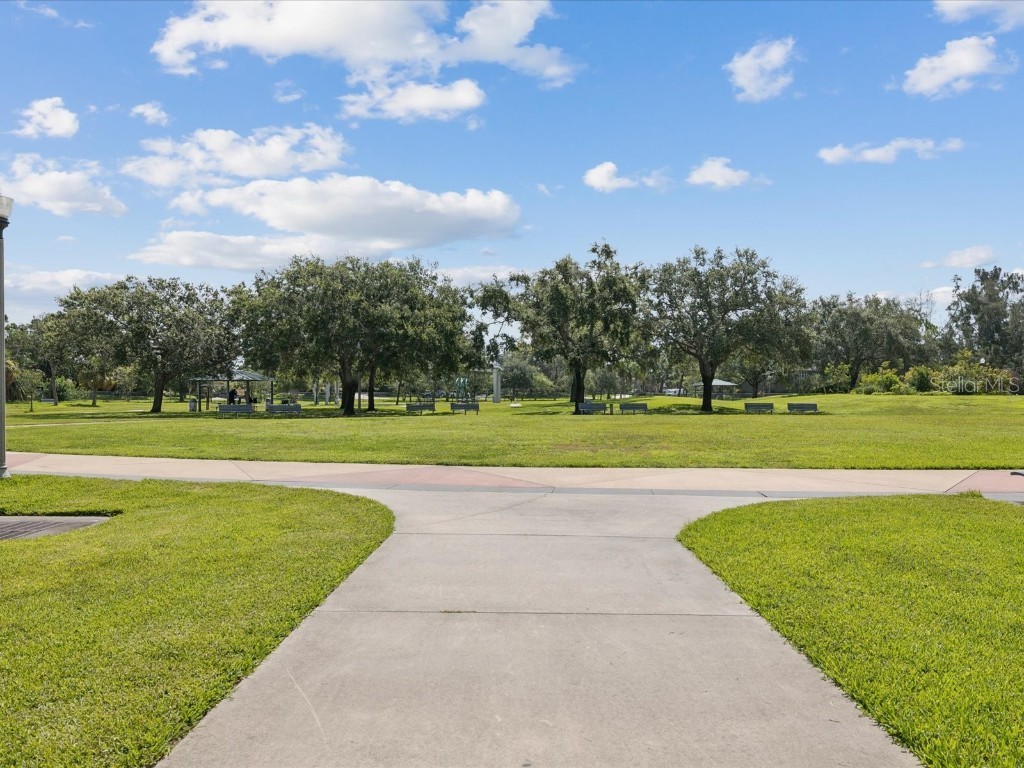 151 80th Avenue NE Saint Petersburg FL 33702 A4658958 image58