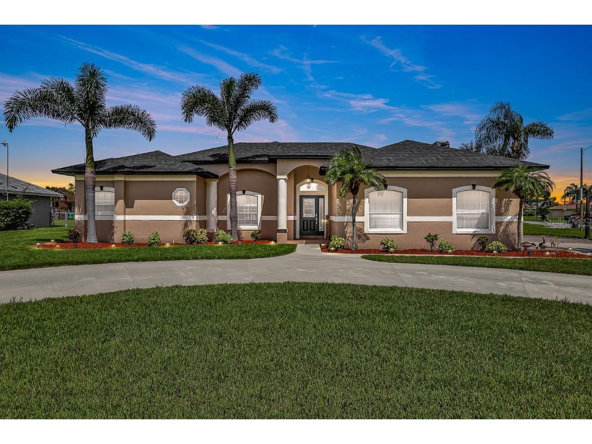 151 Avery Drive E Auburndale FL 33823 L4947461 image1