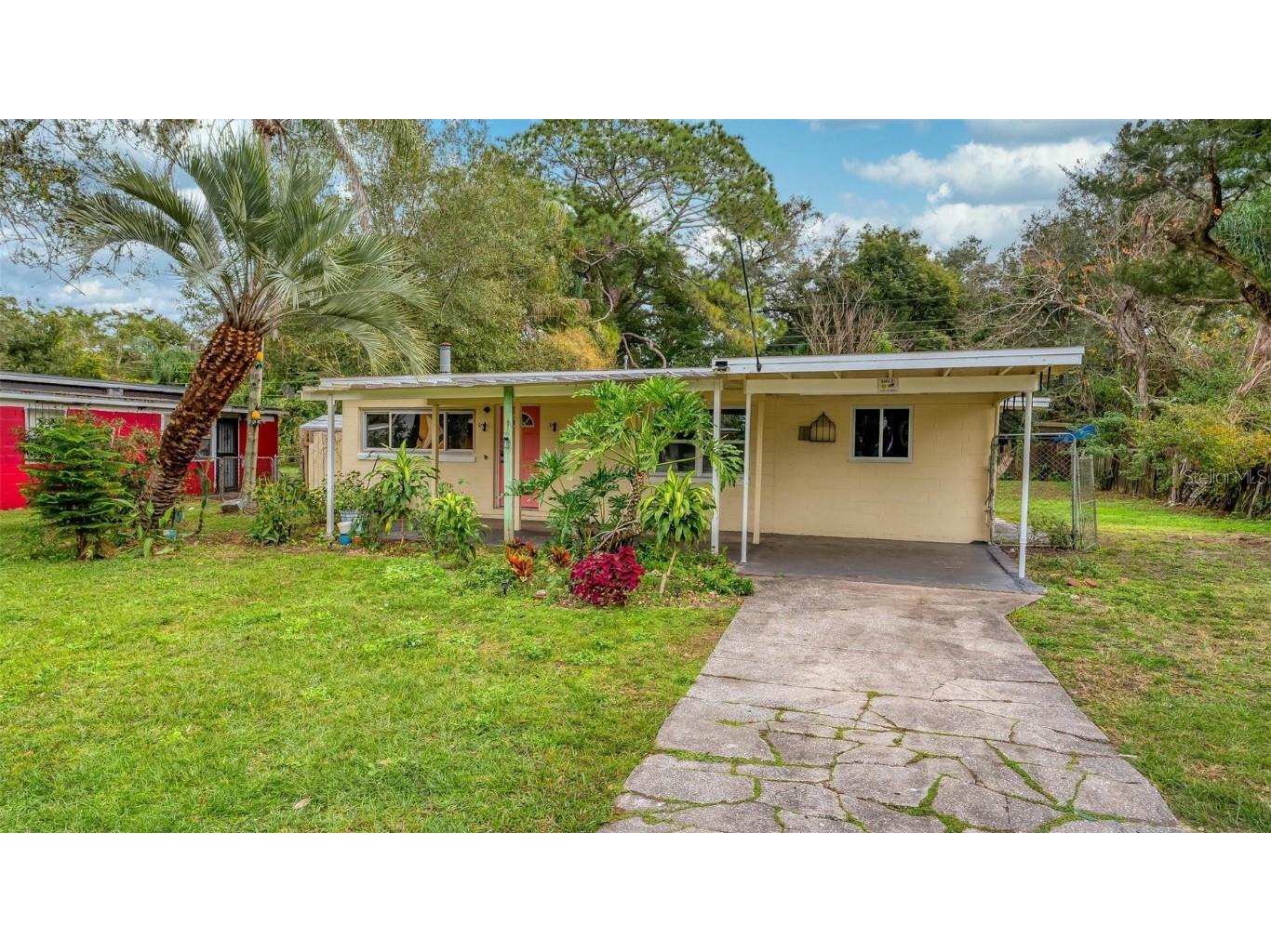 151 Country Club Circle Sanford FL 32771 O6167784 image1