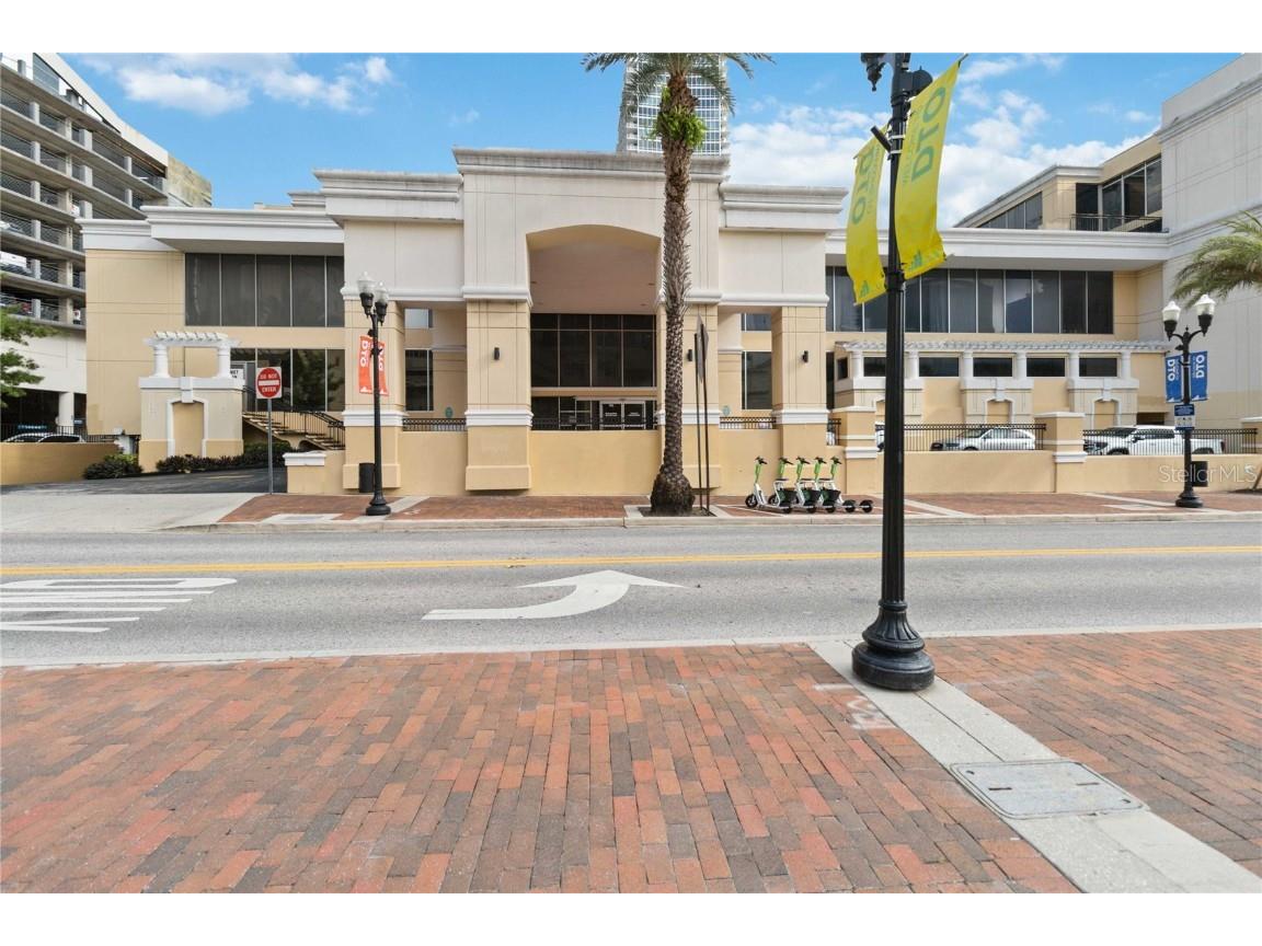 151 E Washington Street #308 Orlando FL 32801 - LAKE EOLA O6242145 image1