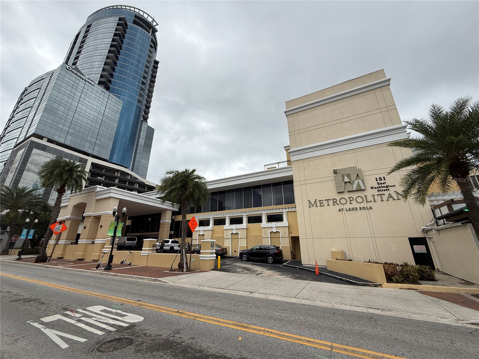 151 E Washington St Unit 321  