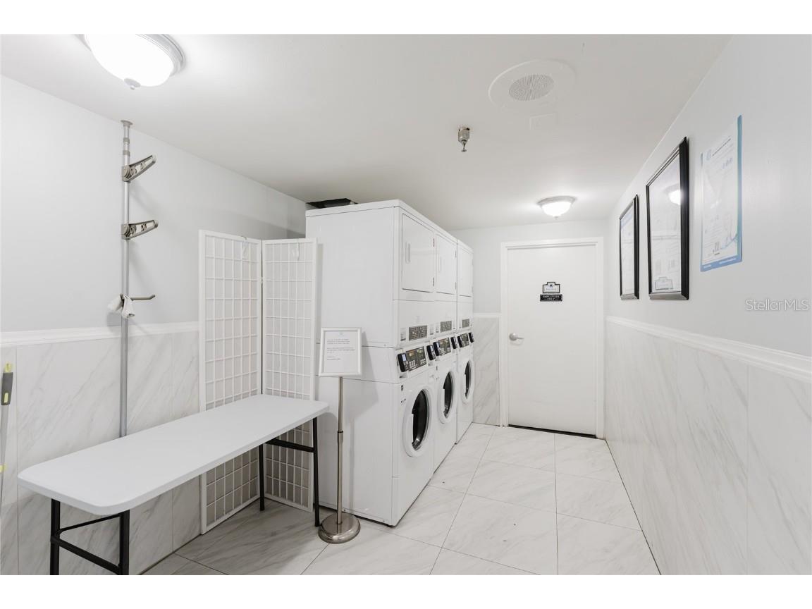 151 E Washington Street #408 Orlando FL 32801 - LAKE EOLA O6339304 image26