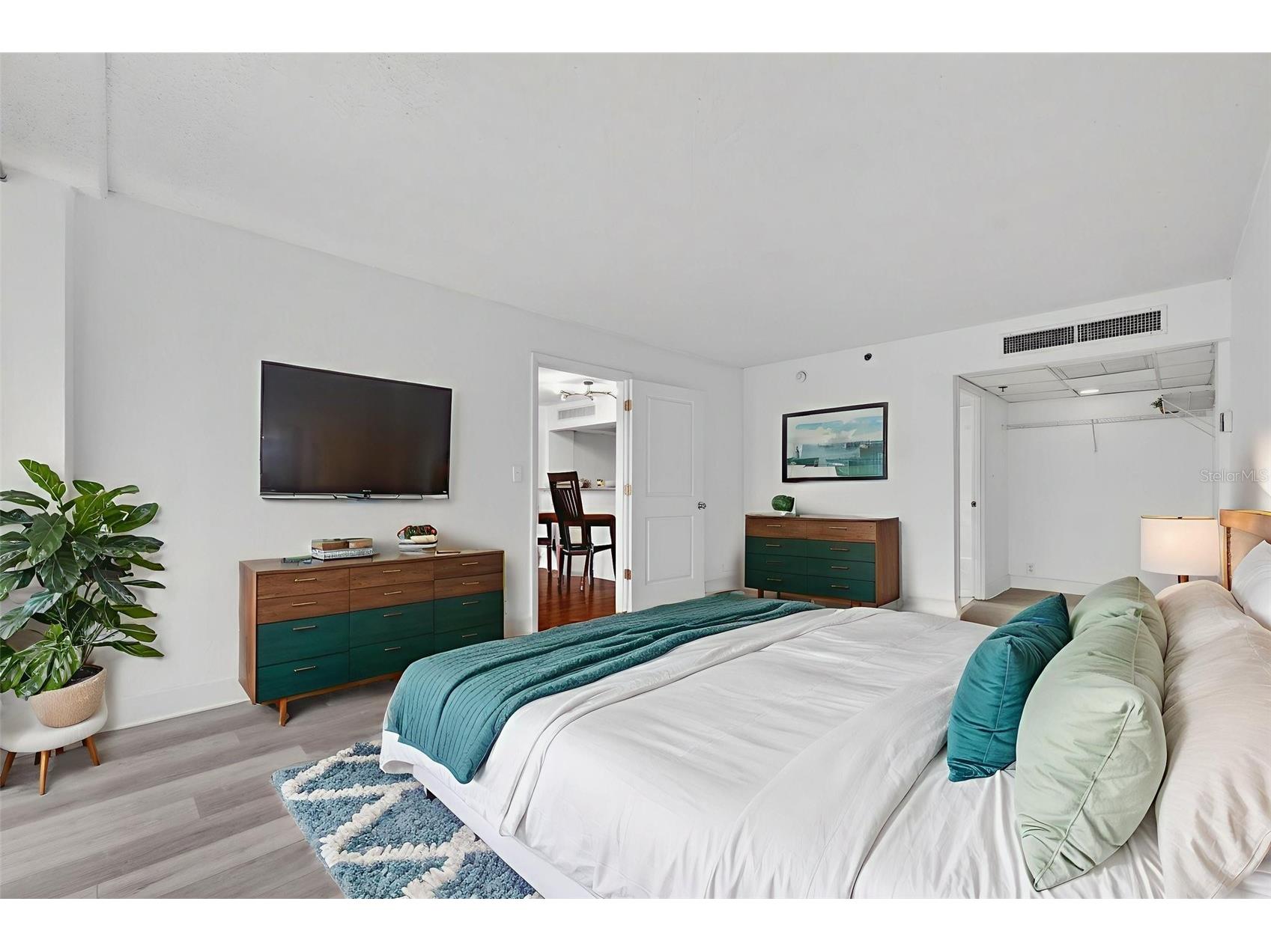 151 E Washington Street #408 Orlando FL 32801 - LAKE EOLA O6387622 image33