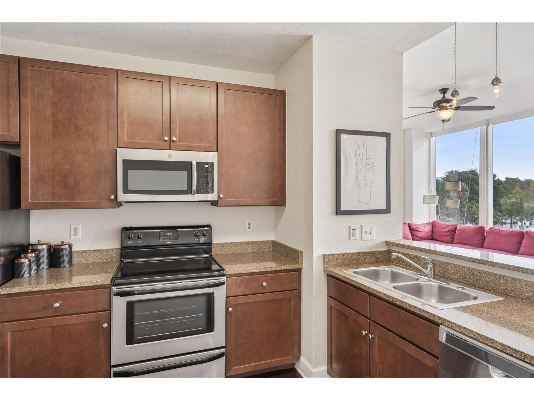 151 E Washington Street #PH3A Orlando FL 32801 - LAKE EOLA O6393443 image14