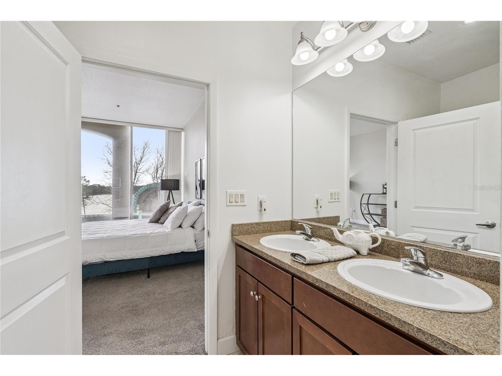 151 E Washington Street #PH3A Orlando FL 32801 - LAKE EOLA O6393443 image19