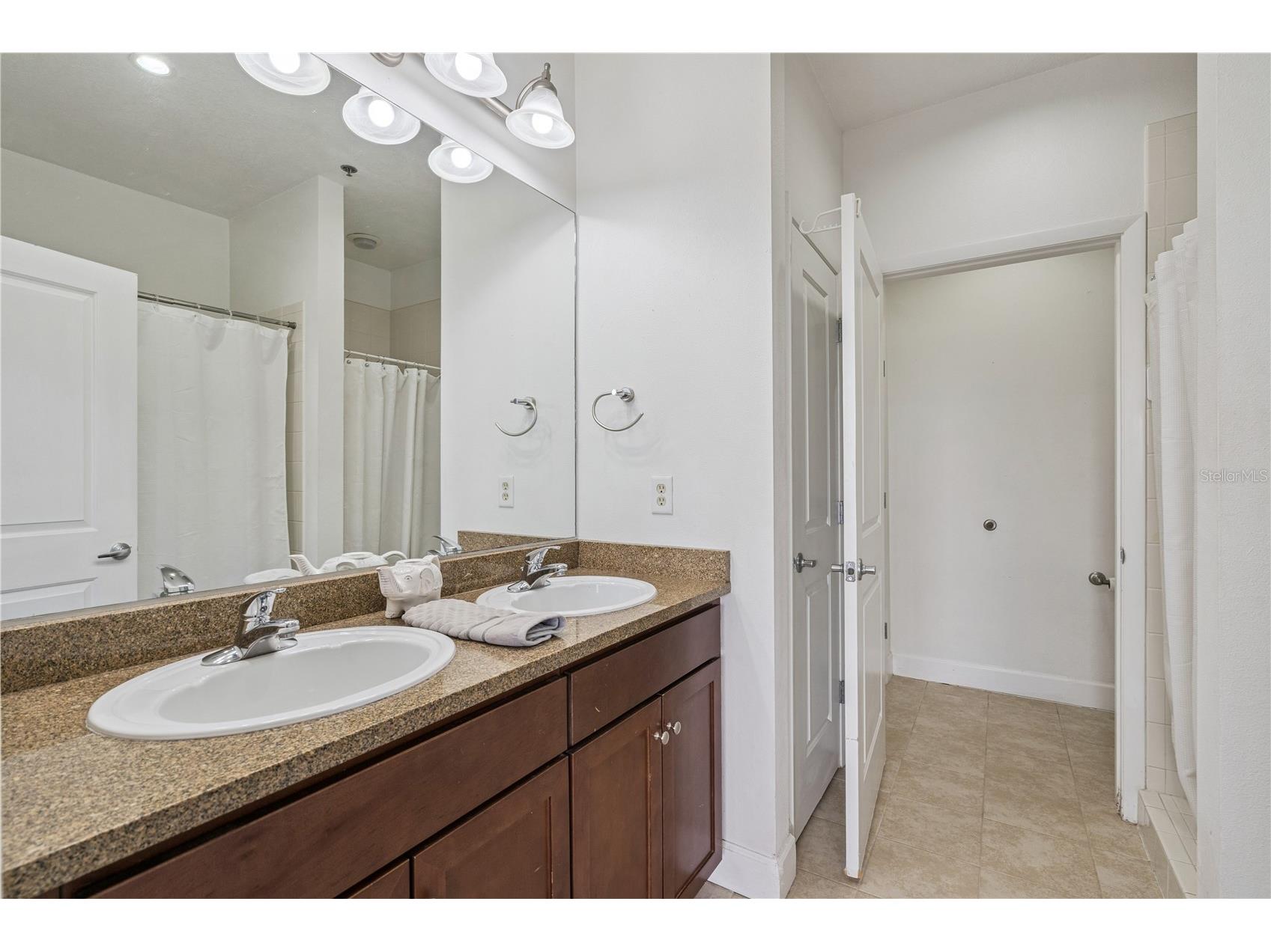 151 E Washington Street #PH3A Orlando FL 32801 - LAKE EOLA O6393443 image20
