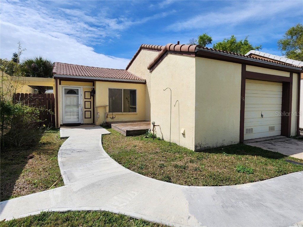 151 Mariposa Winter Haven FL 33884 L4943203 image1