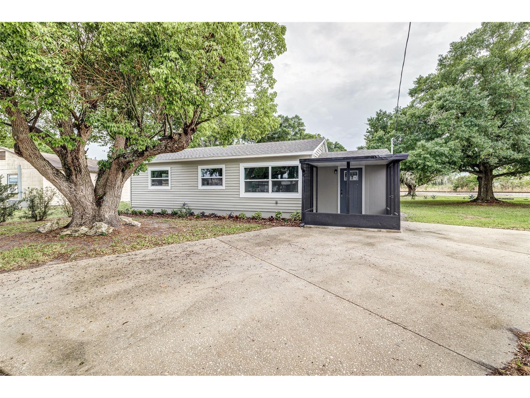 151 NW 10th Drive Mulberry FL 33860 L4960724 image1