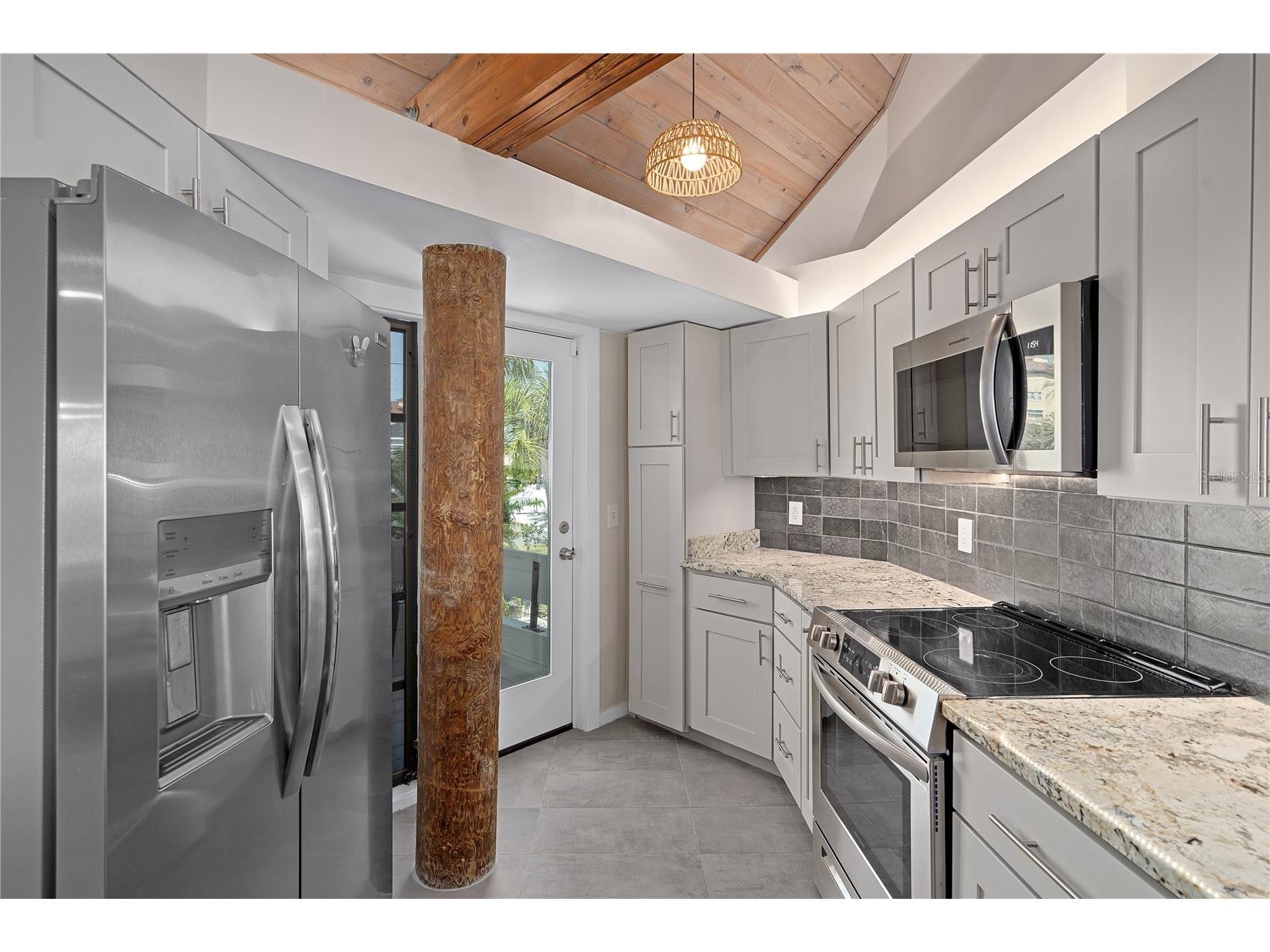 151 Punta Vista Drive Saint Pete Beach FL 33706 - BOCA CIEGA BAY TB8496807 image21