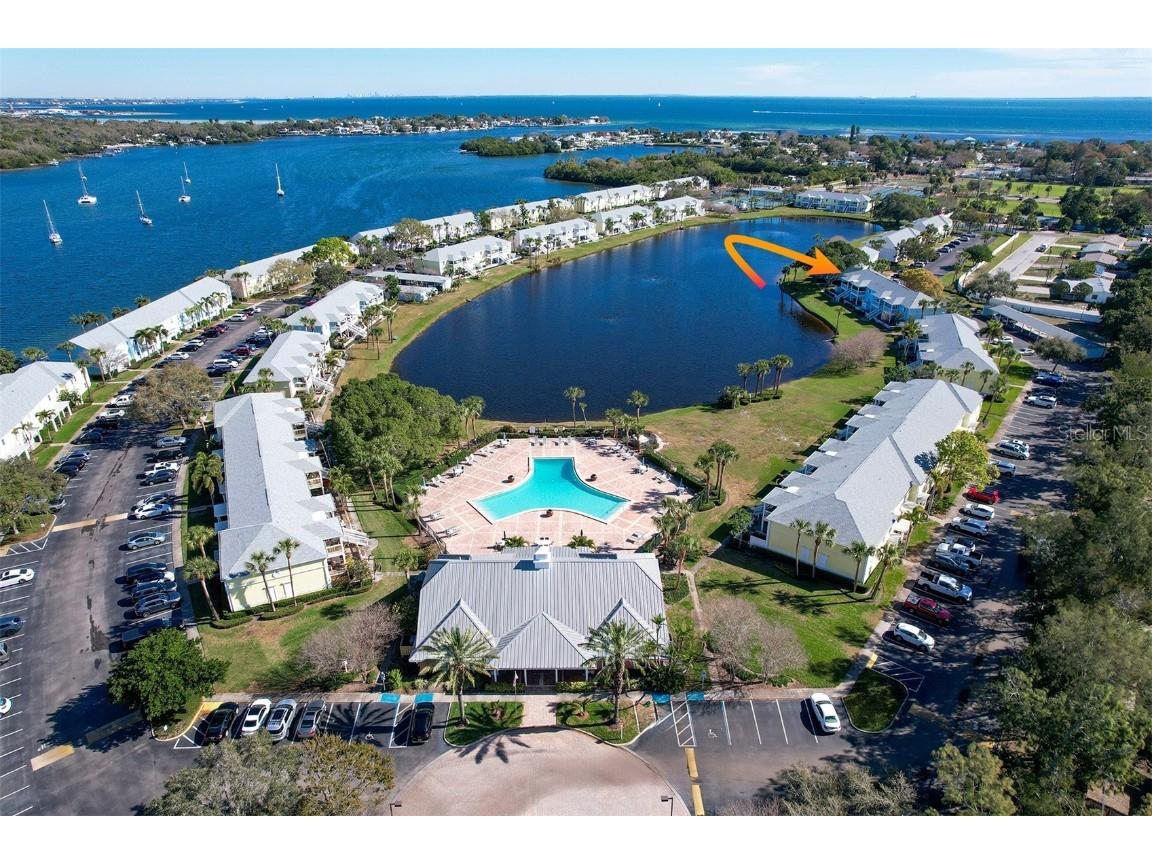 151 Sea Horse Drive SE #H Saint Petersburg FL 33705 - BIG BAYOU AND BIG BAYOU LAKE TB8425546 image1