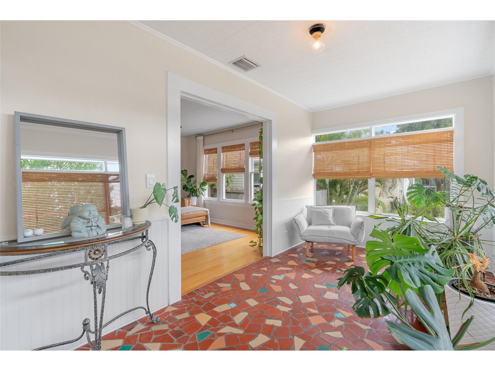 1510 14th Street N Saint Petersburg FL 33704 TB8508393 image2