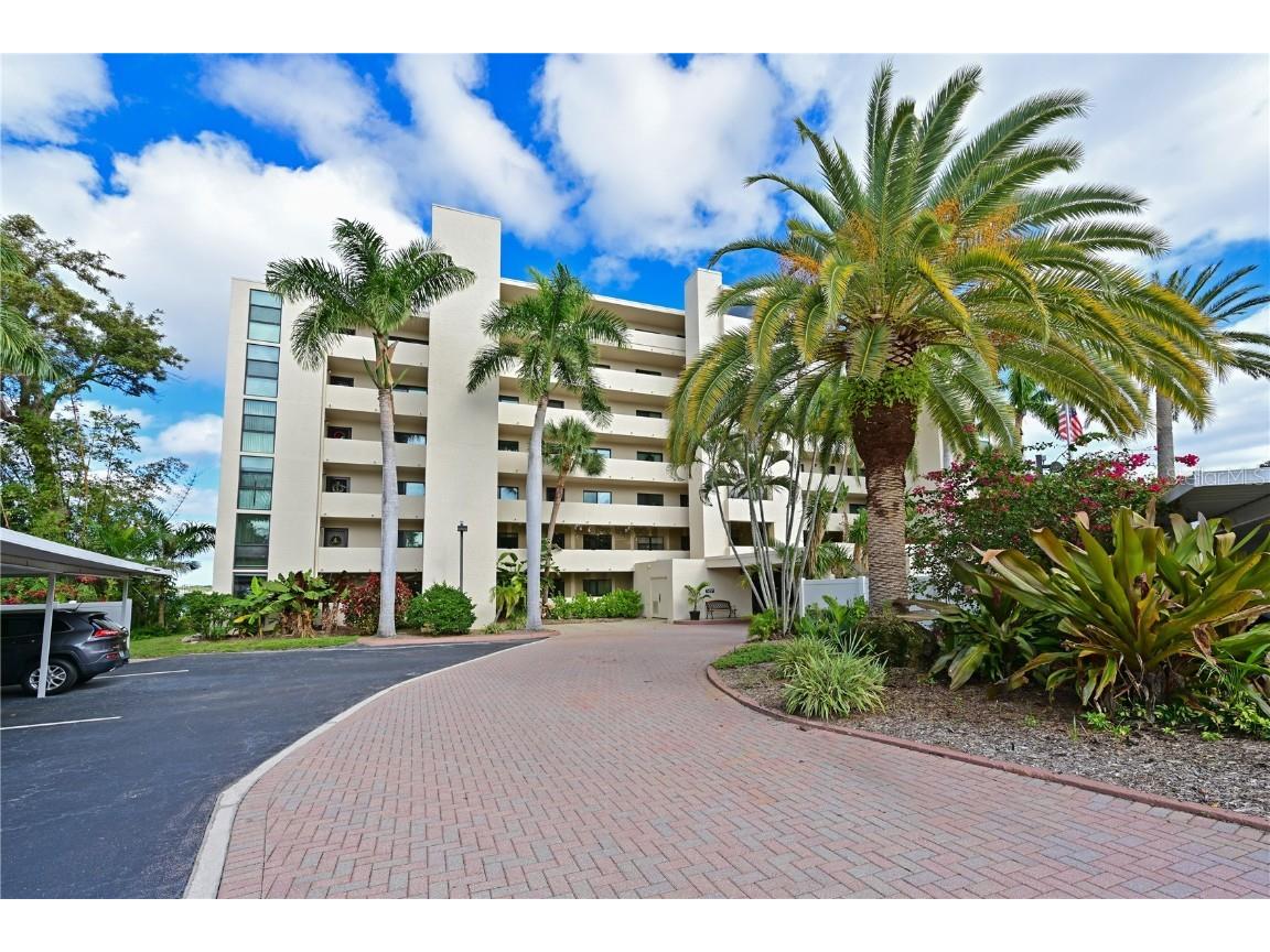 1510 1st Avenue W #404 Bradenton FL 34205 - MANATEE RIVER A4589076 image1