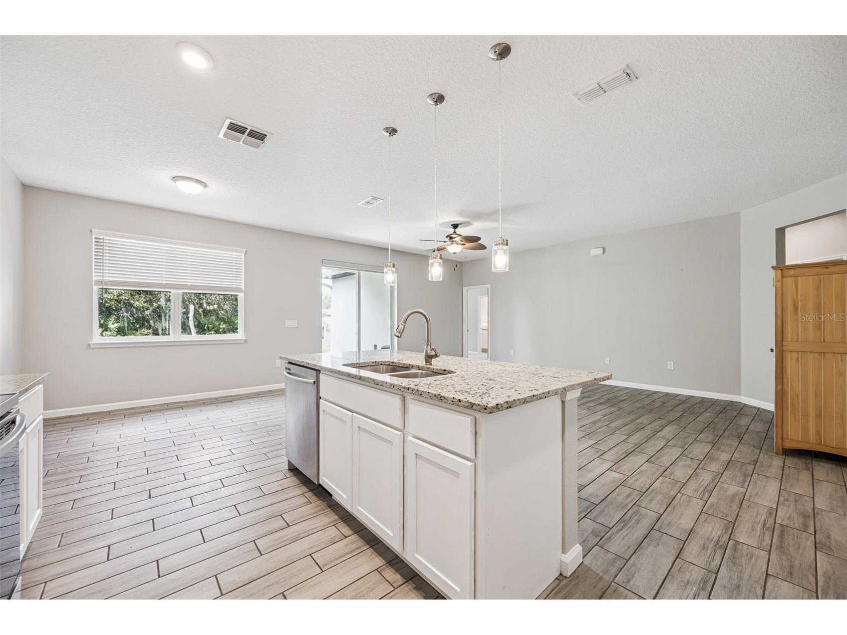 1510 Central Parkway Deland FL 32724 O6347940 image12