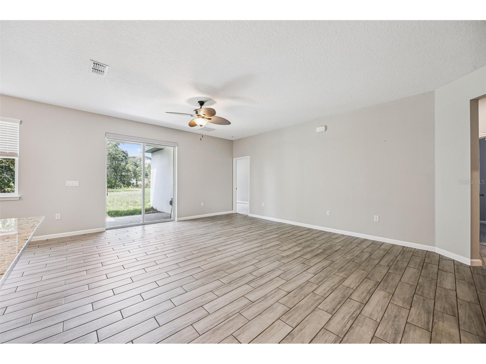 1510 Central Parkway Deland FL 32724 O6347940 image31