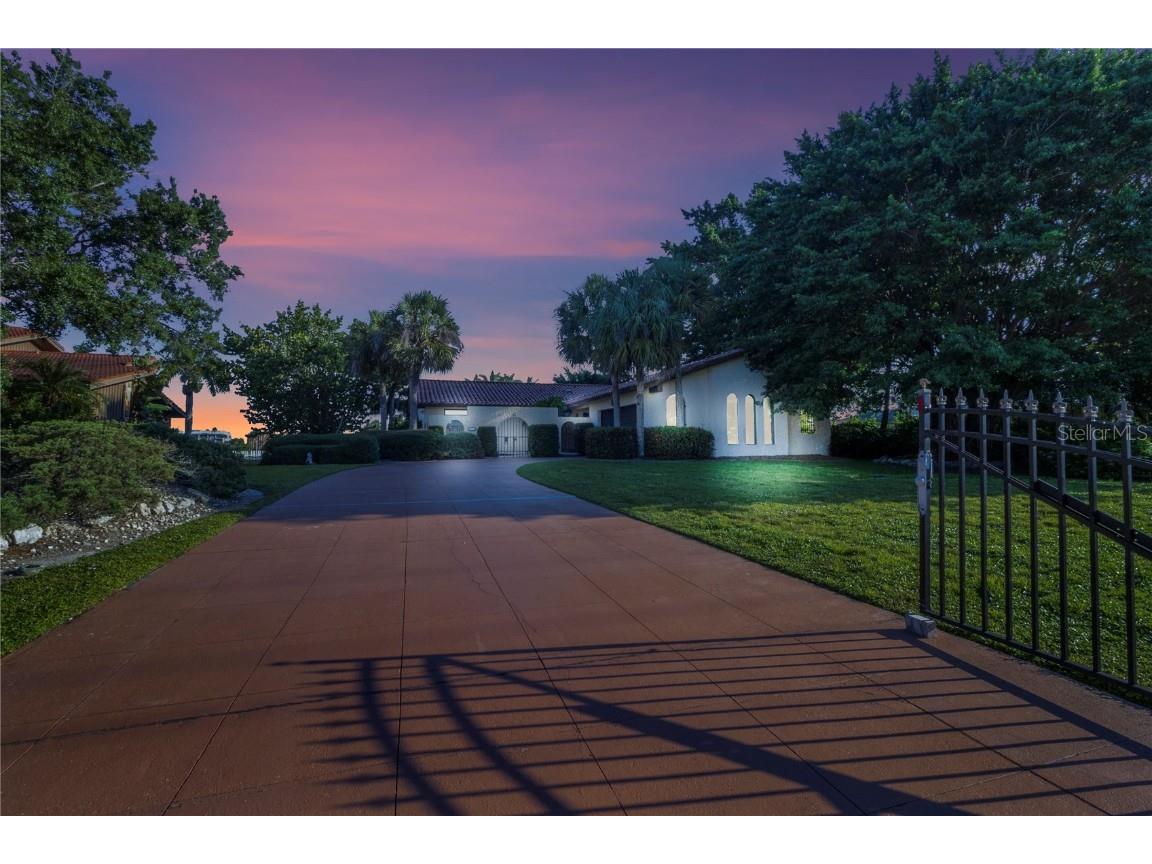 1510 Columbian Drive Punta Gorda FL 33950 C7449483 image1