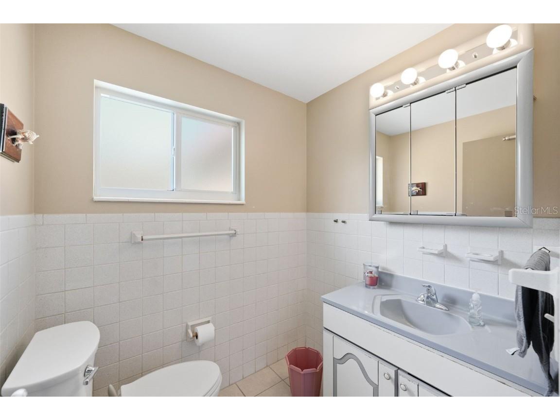 1510 Dr Martin Luther King Jr Street N Saint Petersburg FL 33704 T3542372 image17