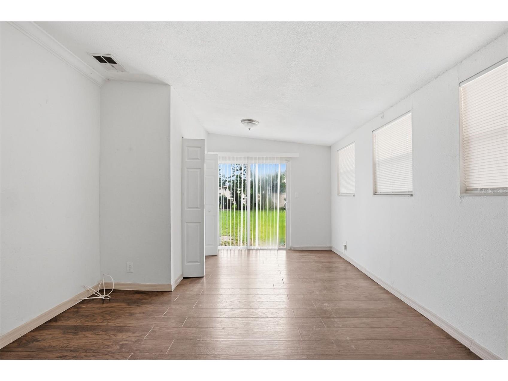 1510 E Navajo Avenue Tampa FL 33612 O6413845 image8