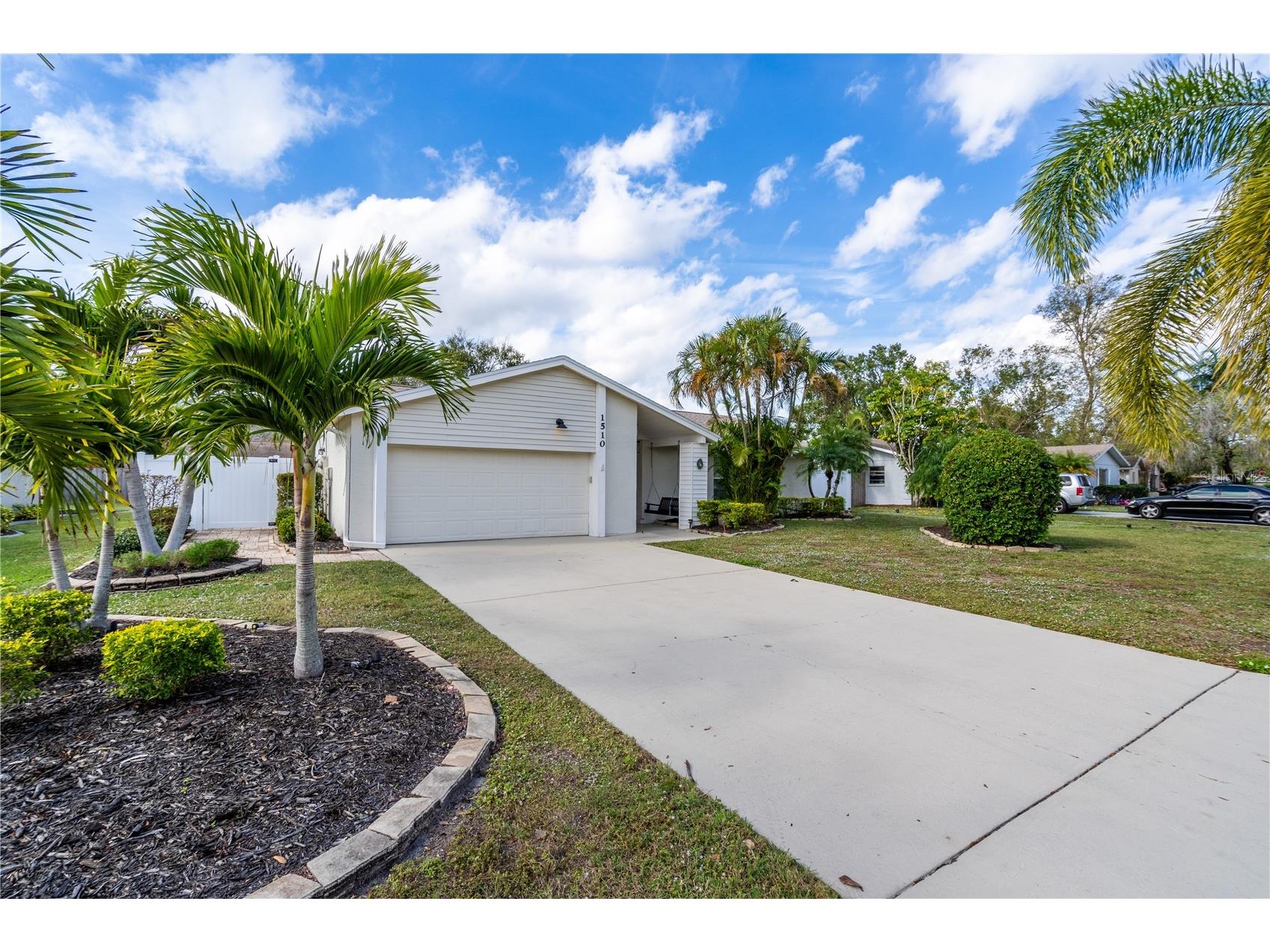 1510 Georgetowne Lane Sarasota FL 34232 A4684505 image1