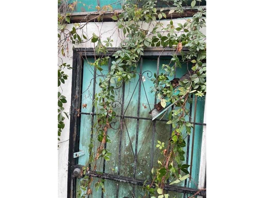 1510 NW 70th Street Miami FL 33147 TB8444744 image49