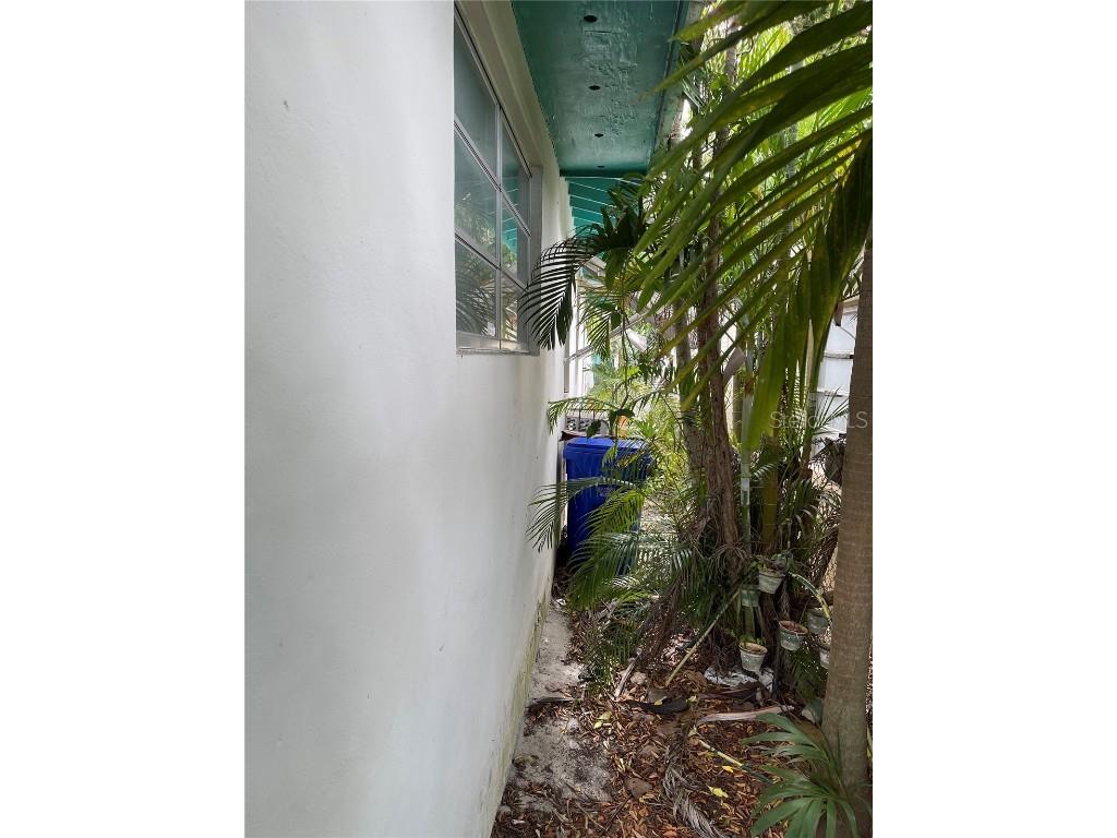 1510 NW 70th Street Miami FL 33147 TB8444744 image52