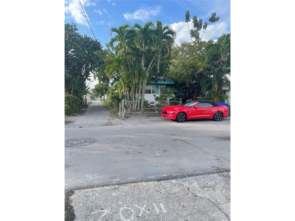1510 NW 70th Street Miami FL 33147 TB8444744 image6