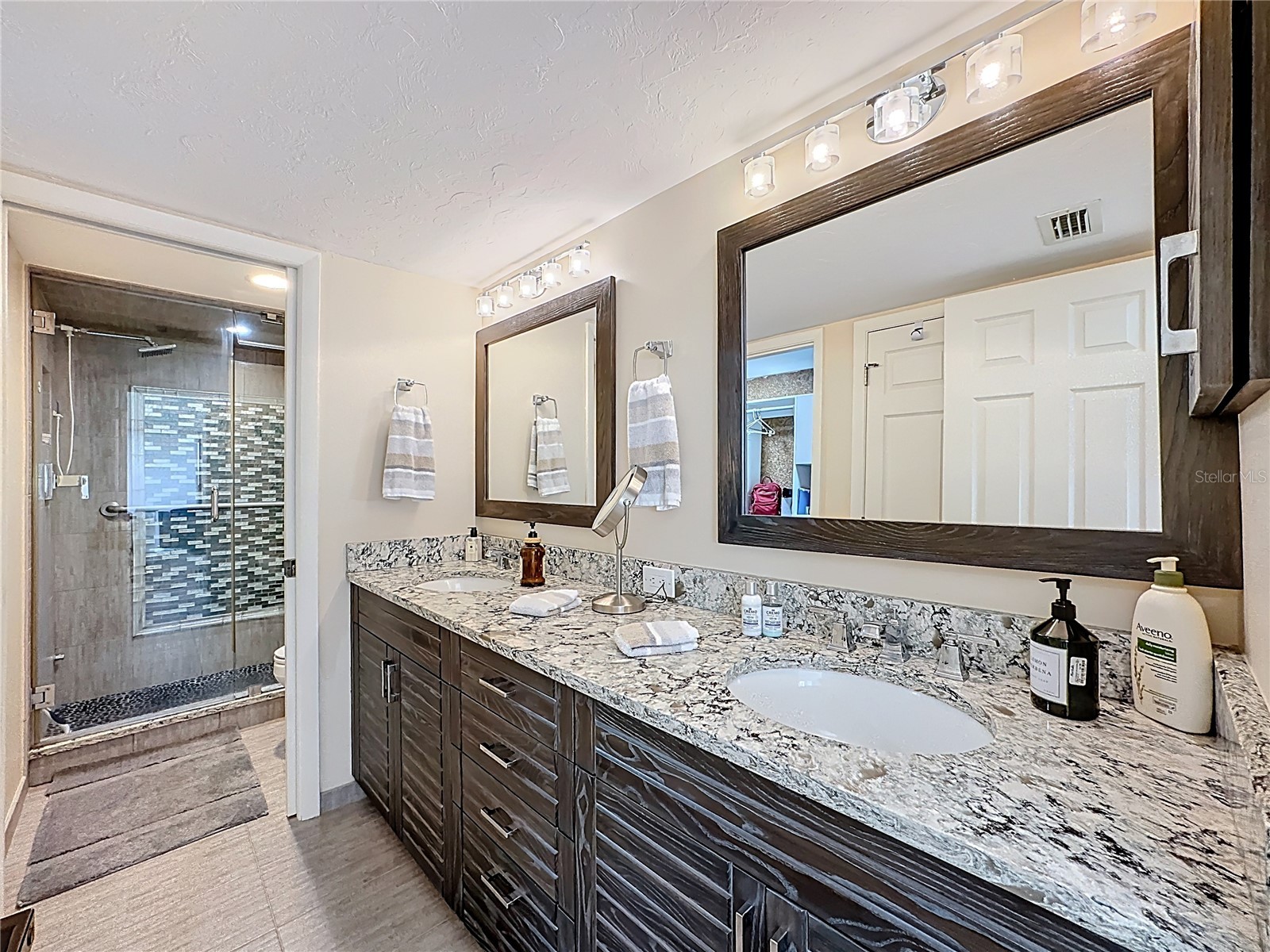 1510 Pelican Point Drive #BA270 Sarasota FL 34231 A4684690 image46