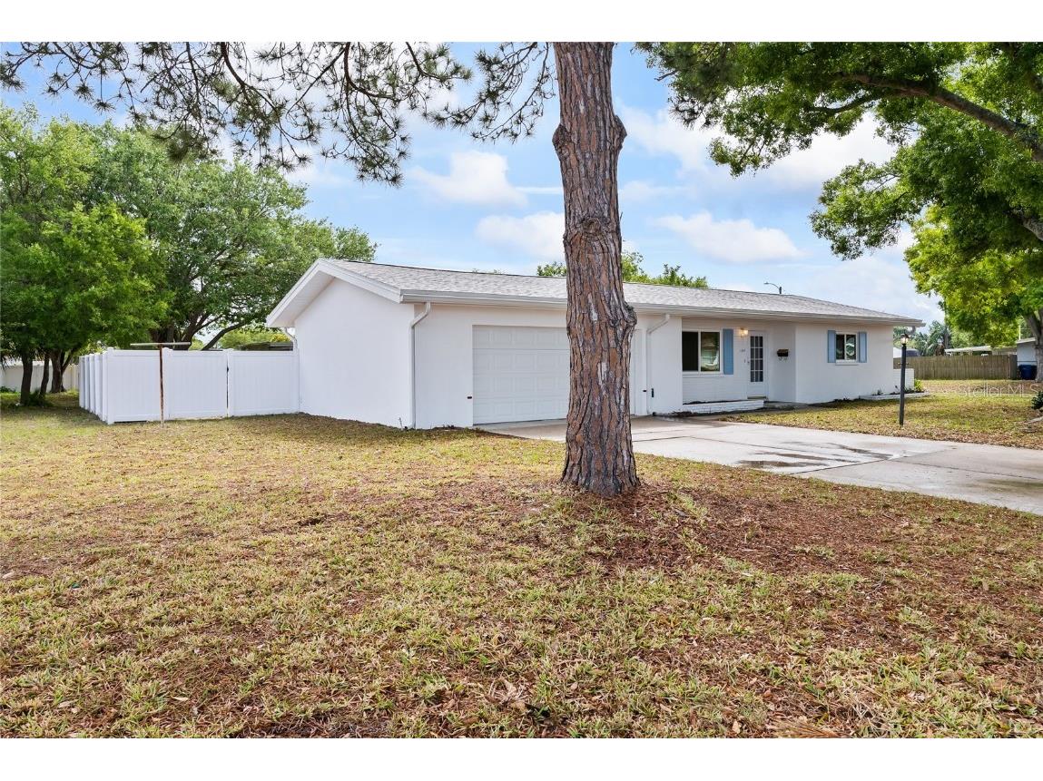 1510 Regina Drive W Largo FL 33770 U8193650 image1