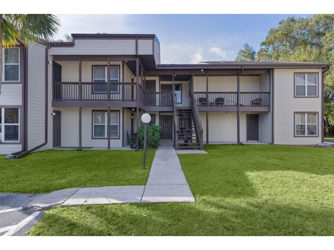 15104 Sandalwood Drive #104 Wildwood FL 34785 G5105742 image2