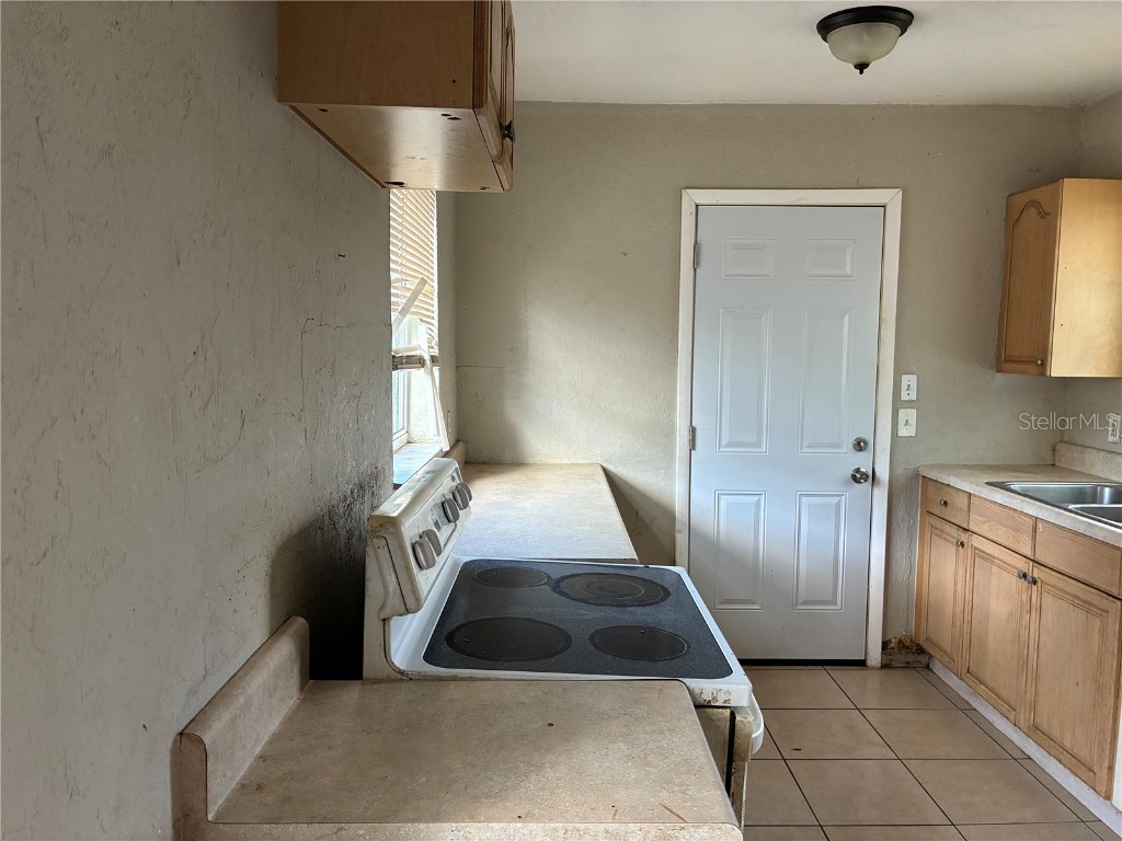 1511 27th Street S Saint Petersburg FL 33712 TB8403722 image7