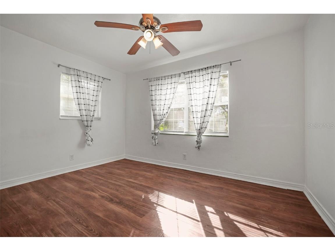 1511 35th Avenue N Saint Petersburg FL 33704 TB8457833 image14