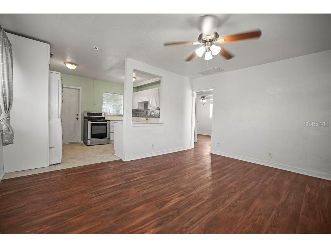 1511 35th Avenue N Saint Petersburg FL 33704 TB8457833 image5