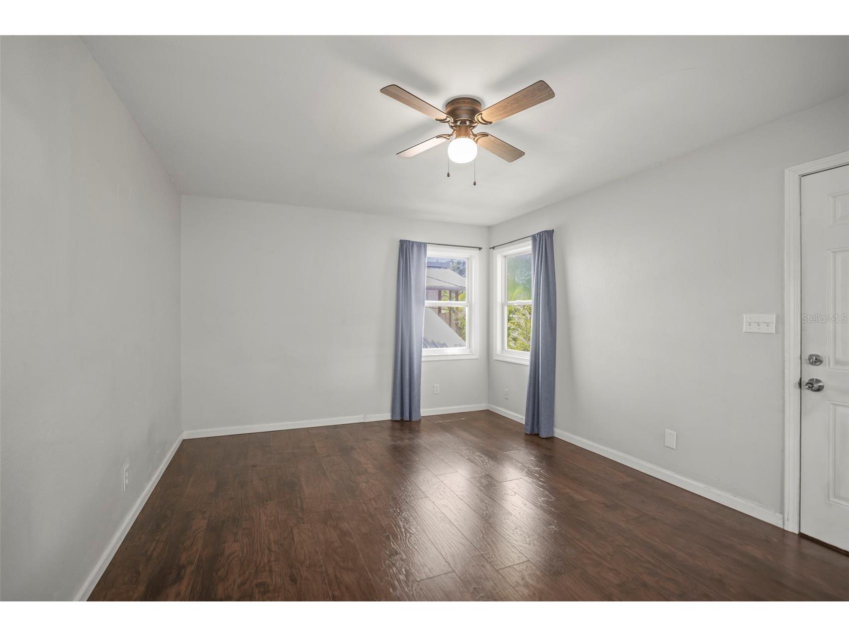 1511 35th Avenue N Saint Petersburg FL 33704 TB8512150 image28
