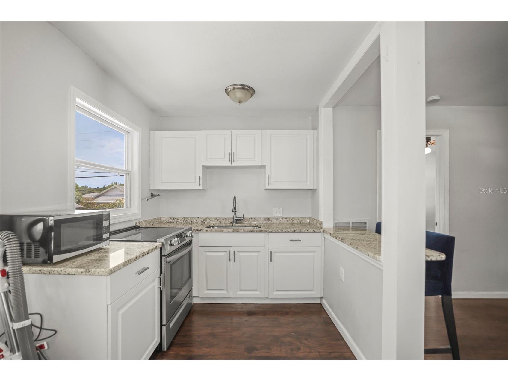 1511 35th Avenue N Saint Petersburg FL 33704 TB8512150 image34