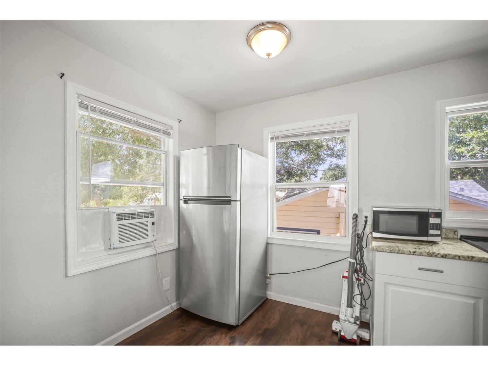 1511 35th Avenue N Saint Petersburg FL 33704 TB8512150 image35