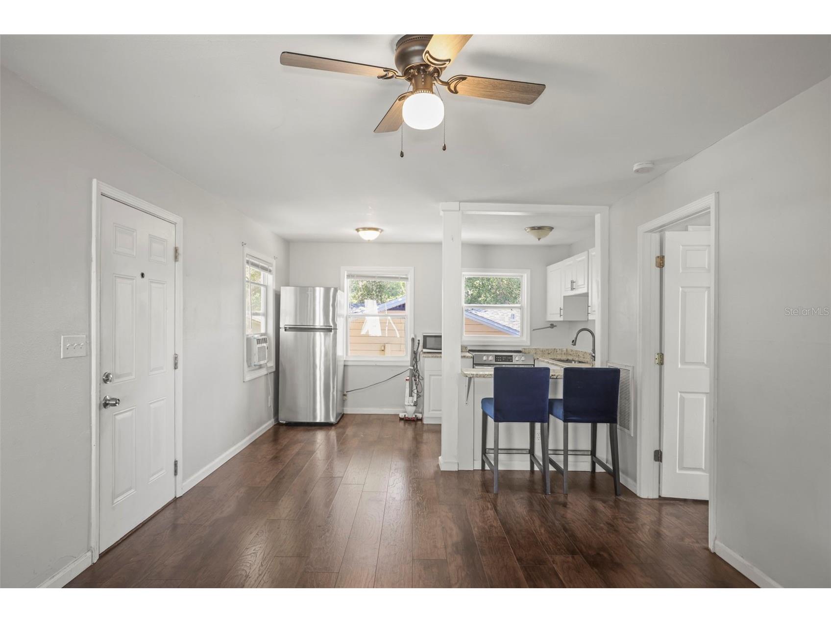 1511 35th Avenue N Saint Petersburg FL 33704 TB8512152 image29