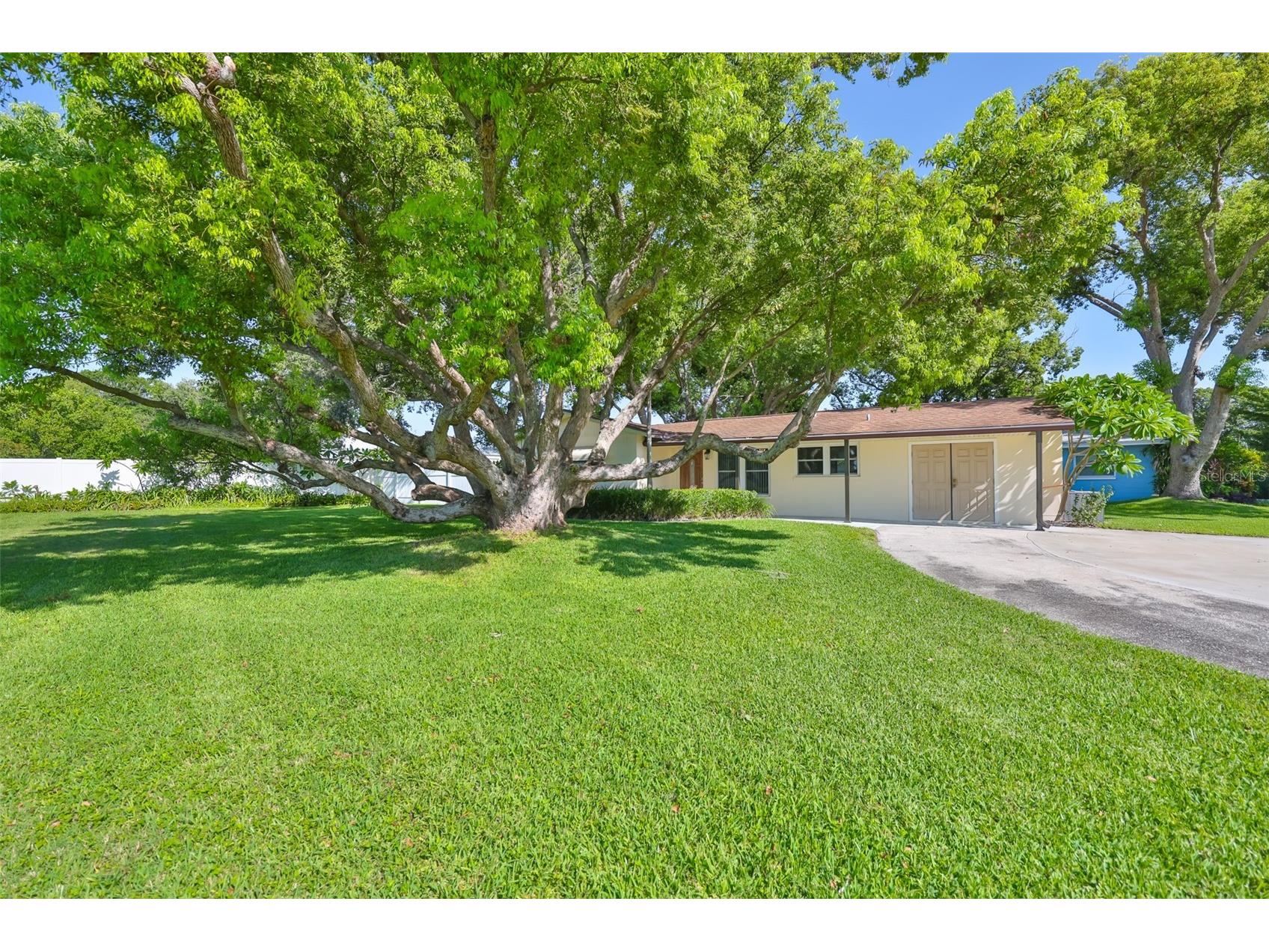 1511 4th Street SW Largo FL 33770 - GULF OF AMERICA INTRACOASTAL TB8411077 image1