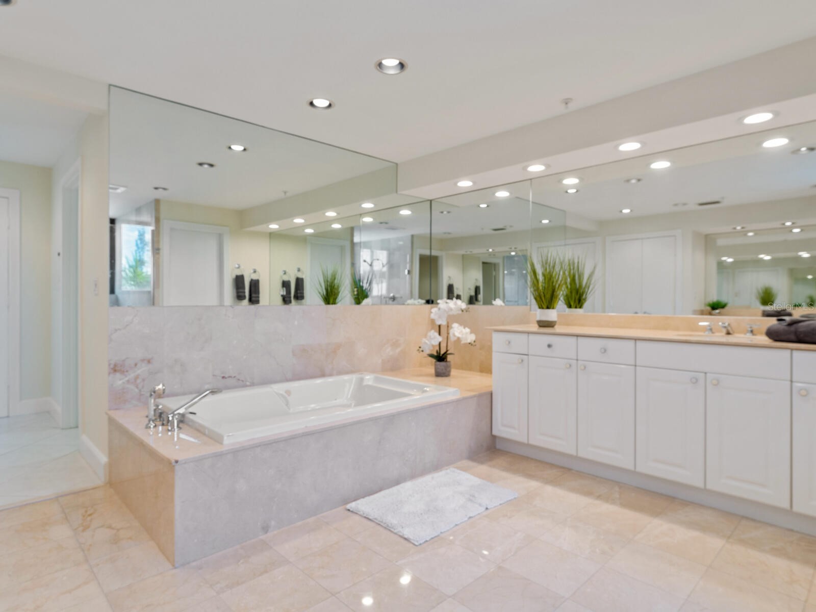 1511 Gulf Of Mexico Drive #201 Longboat Key FL 34228 A4685769 image19