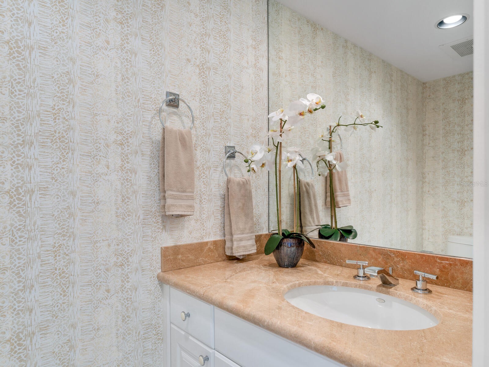 1511 Gulf Of Mexico Drive #201 Longboat Key FL 34228 A4685769 image23