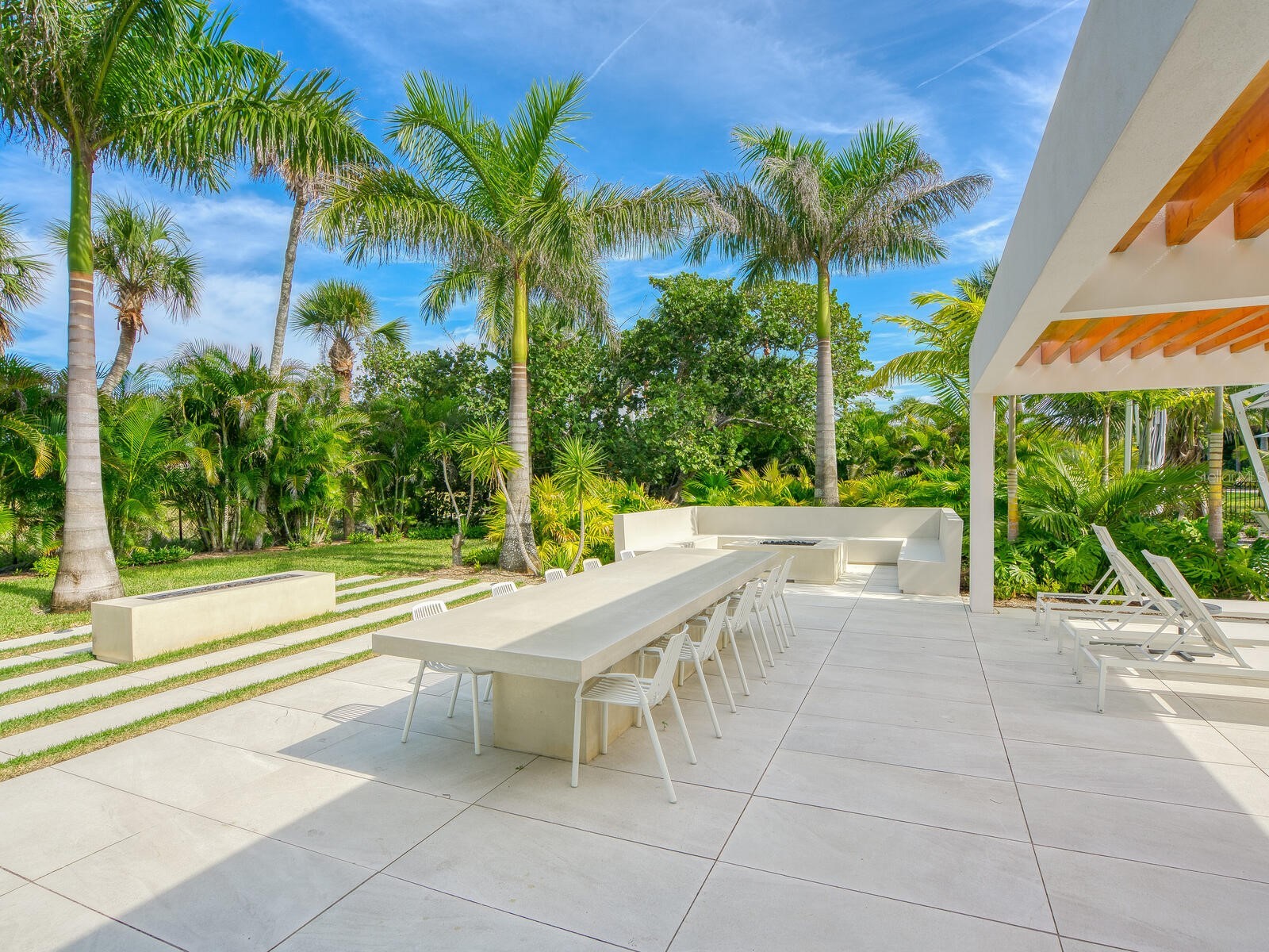 1511 Gulf Of Mexico Drive #201 Longboat Key FL 34228 A4685769 image37