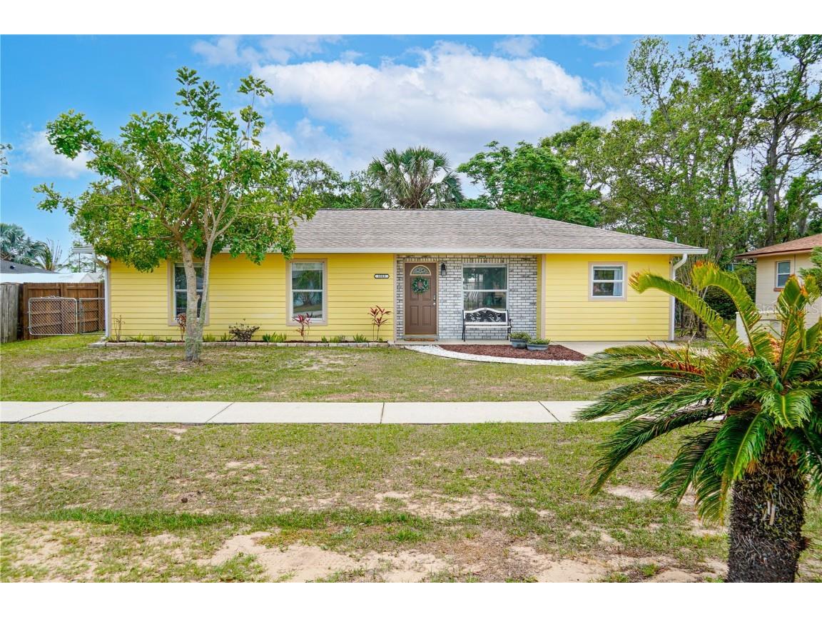 1511 Jack Street Tavares FL 32778 V4941932 image1