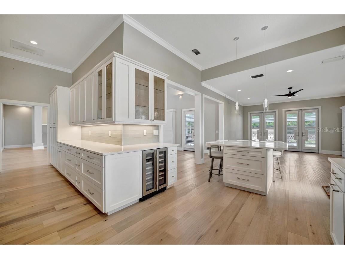 1511 N Lake Shore Drive Sarasota FL 34231 A4674572 image13