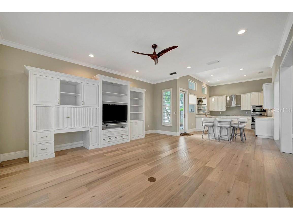 1511 N Lake Shore Drive Sarasota FL 34231 A4674572 image14