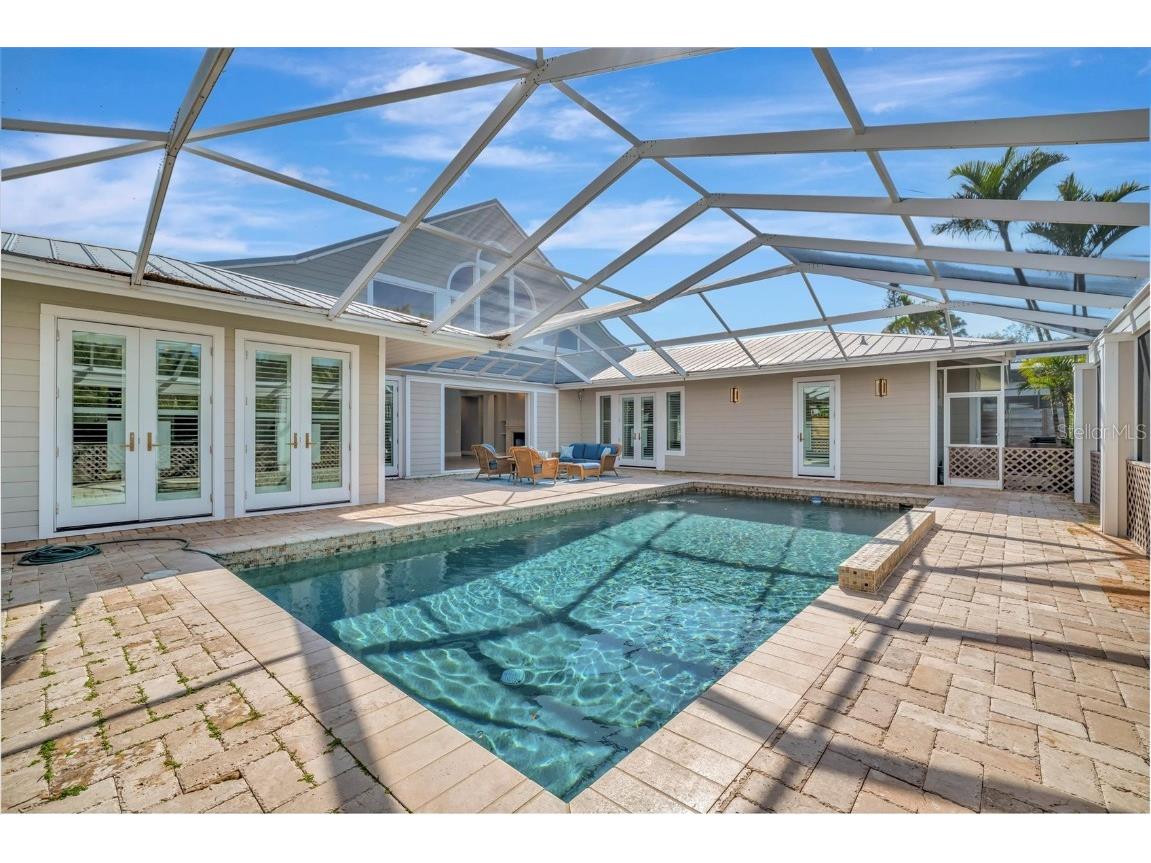 1511 N Lake Shore Drive Sarasota FL 34231 A4674572 image16