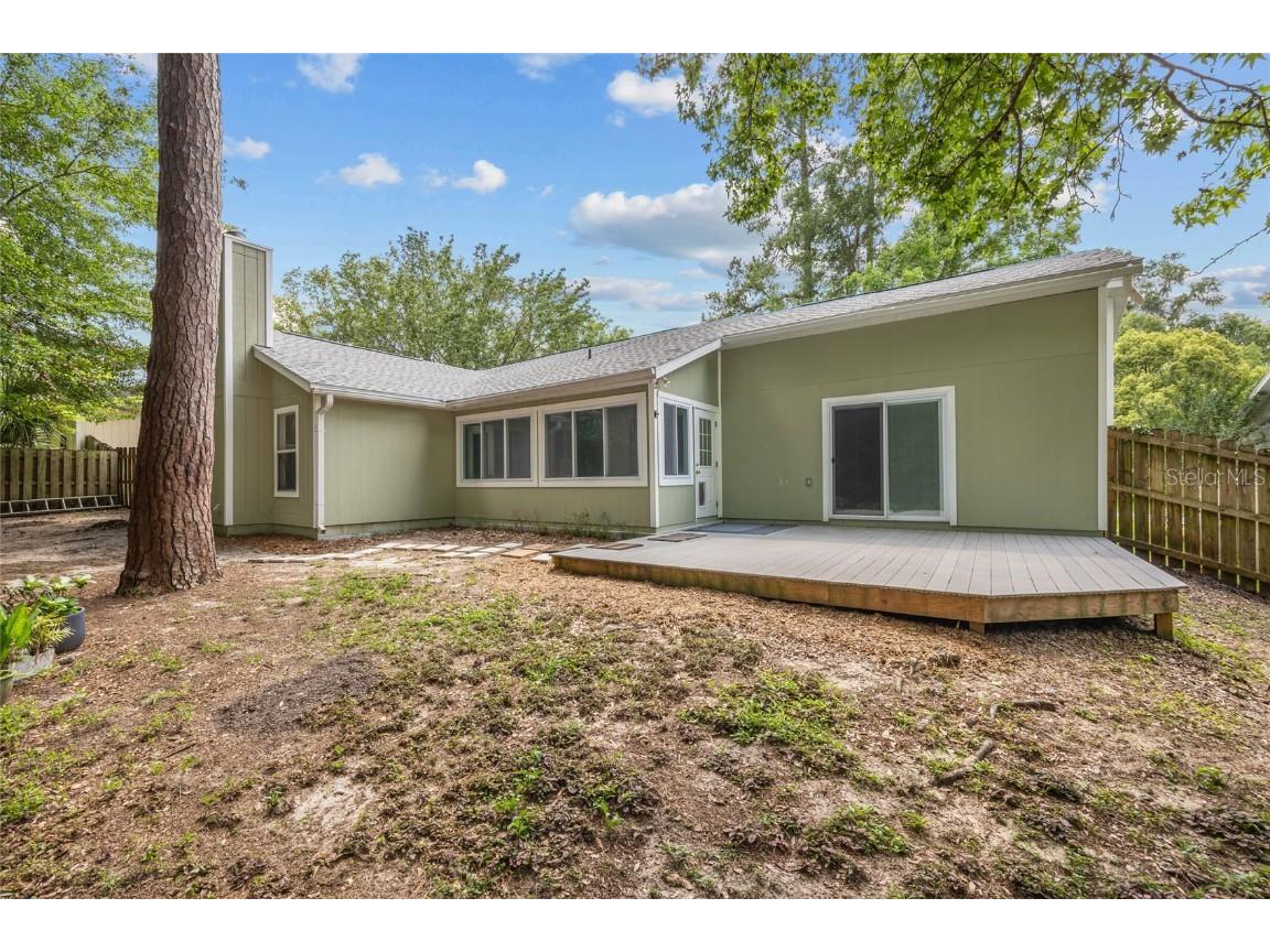 1511 NW 89th Terrace, Gainesville, FL, 32606 | MLS: GC521880 | Edina Realty