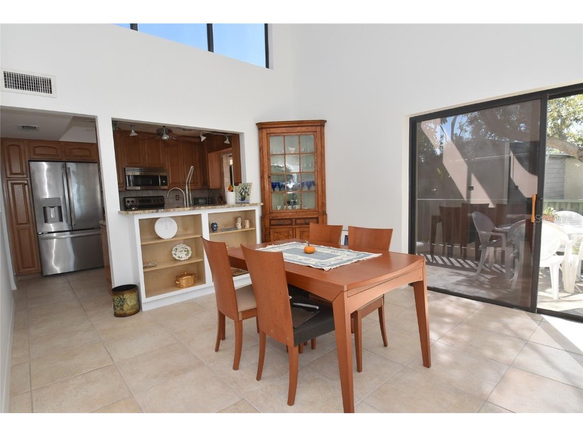 1511 Pelican Point Drive #278 Sarasota FL 34231 A4670776 image10