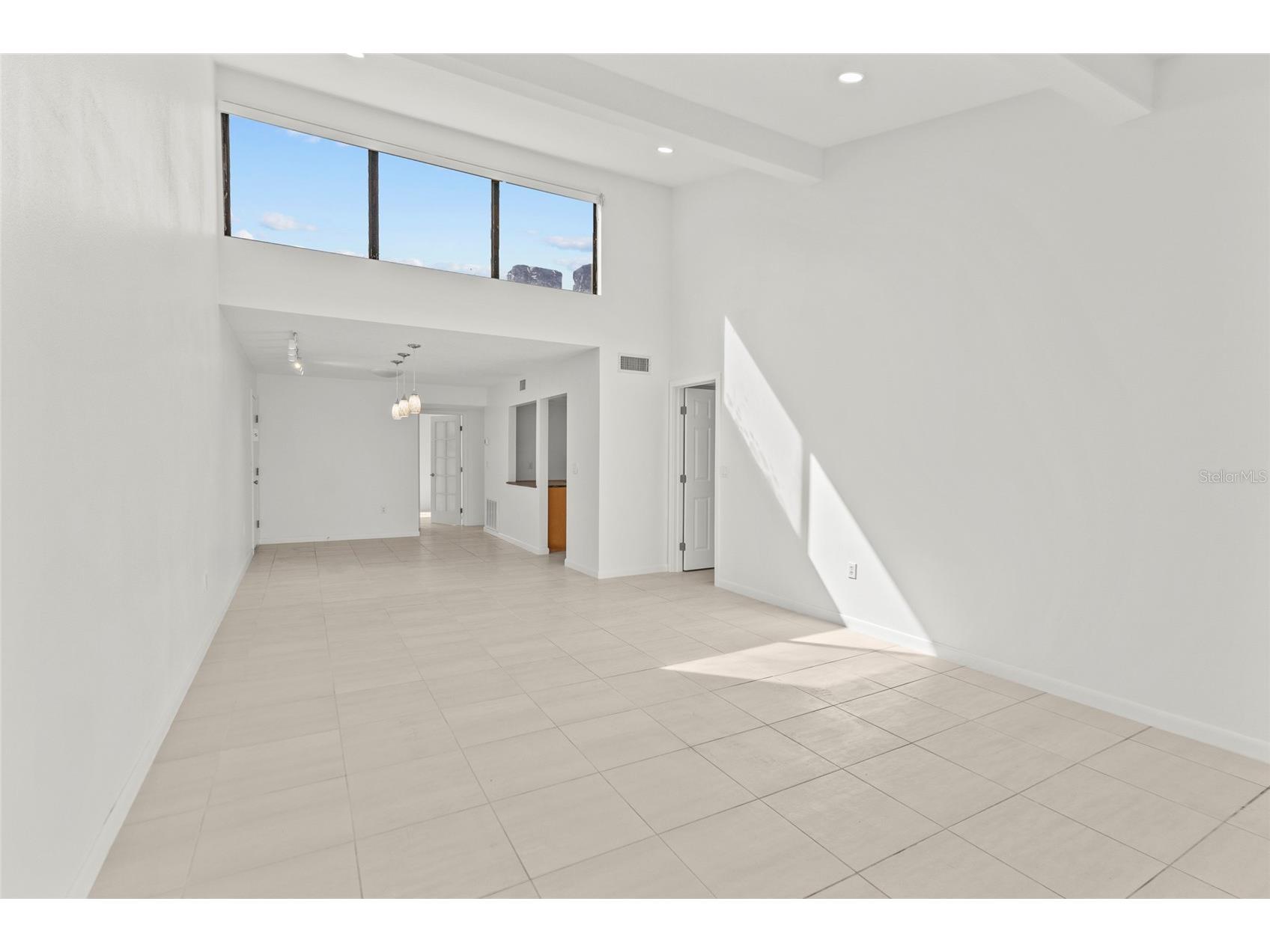 1511 Pelican Point Drive #279 Sarasota FL 34231 - SARASOTA BAY A4688441 image3