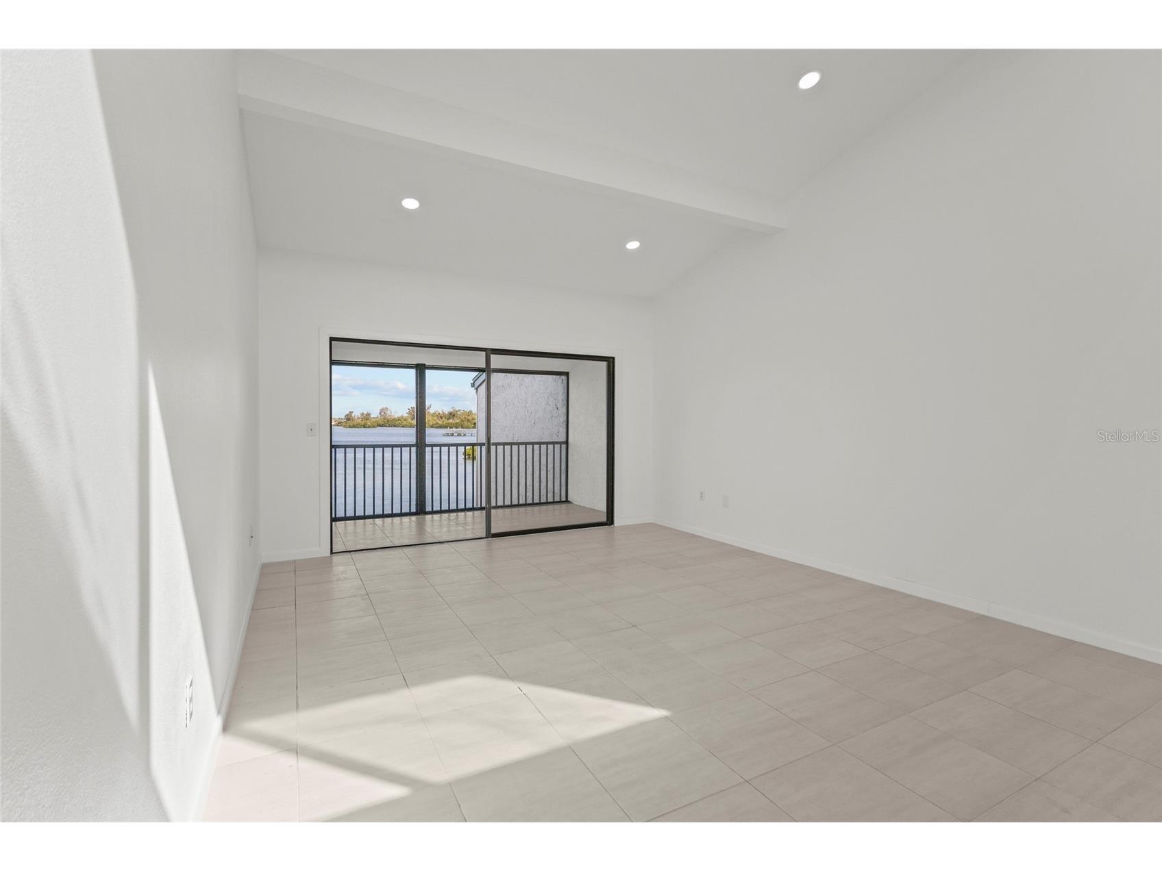 1511 Pelican Point Drive #279 Sarasota FL 34231 - SARASOTA BAY A4688441 image4