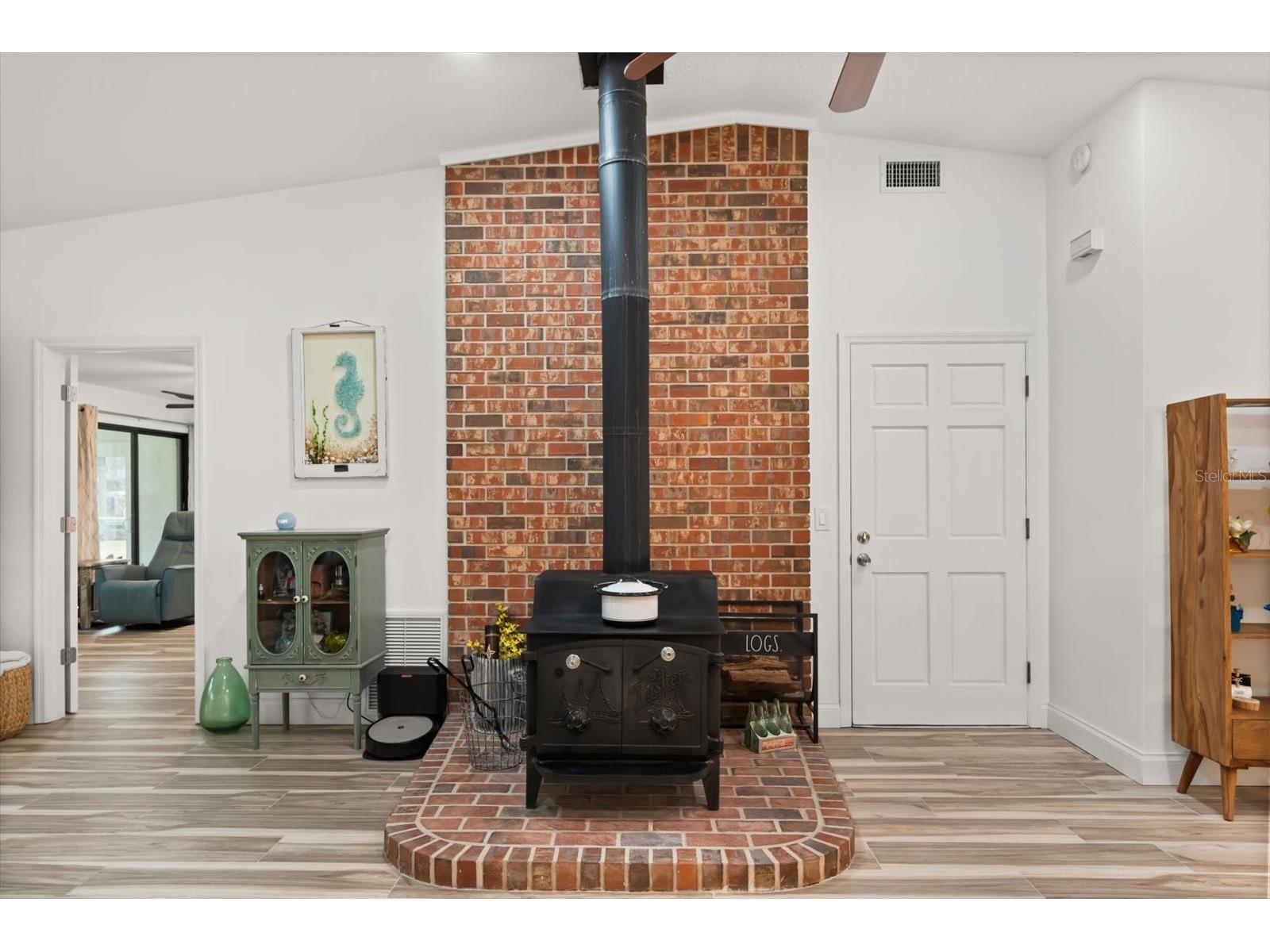 1511 Riveredge Court Astor FL 32102 O6379024 image8