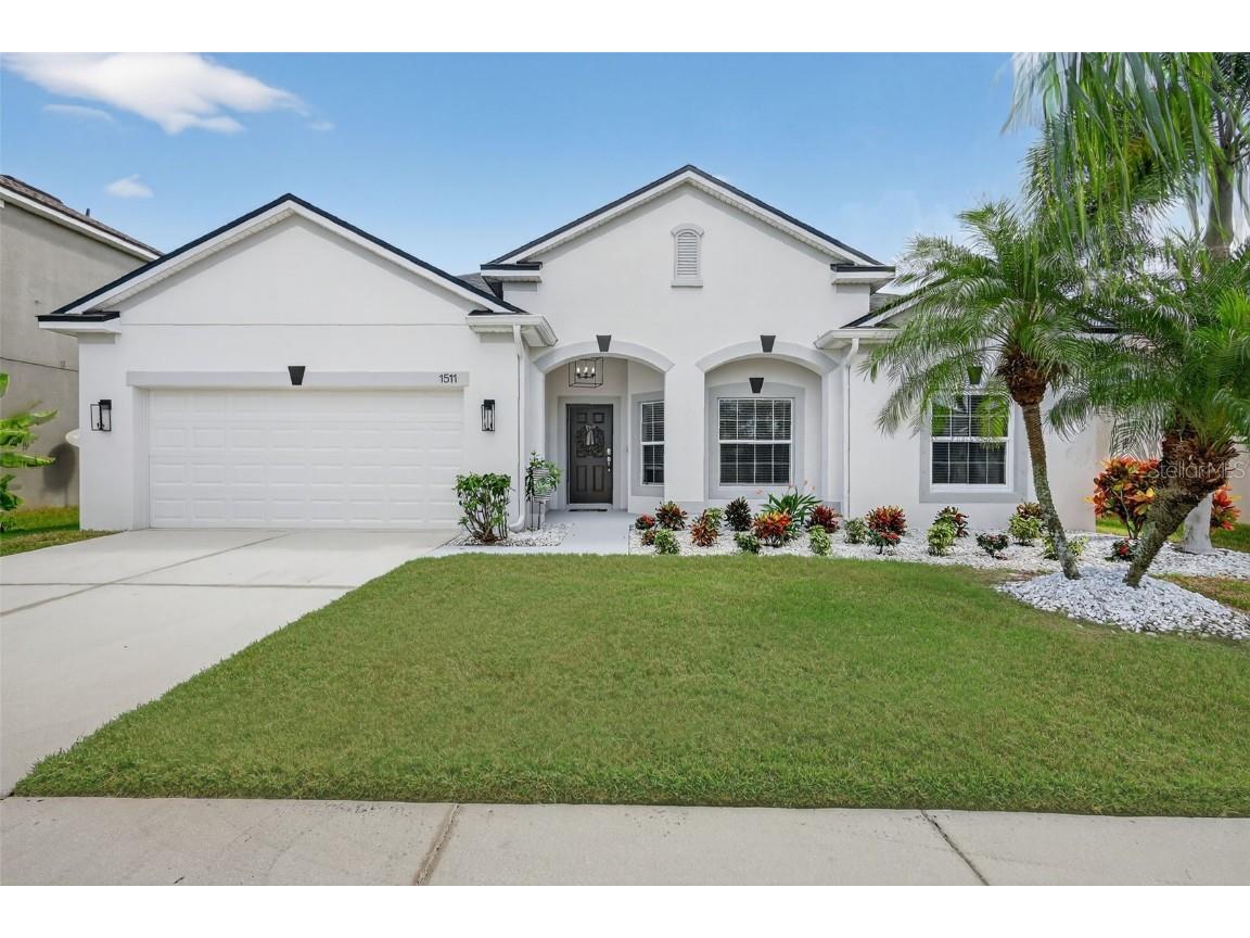 1511 Yale Castle Court Ruskin FL 33570 TB8436569 image1