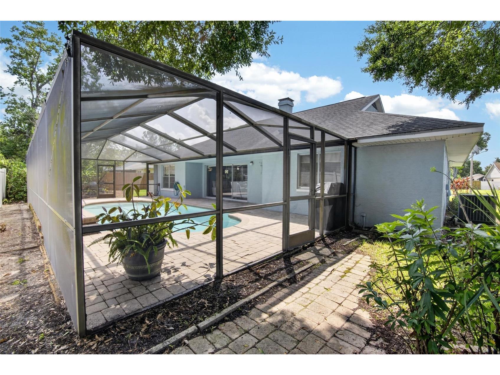 15112 Roundup Drive Tampa FL 33624 TB8529112 image35
